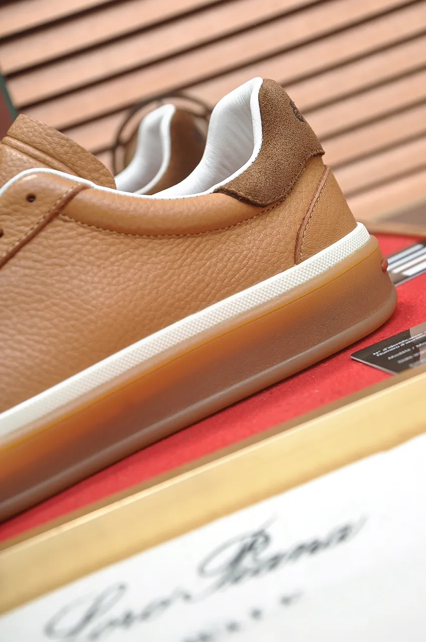 Men's men's shoes 💰540💶【𝐥𝐨𝐫𝐨 𝐏𝐢𝐚𝐧𝐚】lp classic loafers, an Italian treasure brand, the only brand that can match Hermès! Only after wearing it do we realize that we cannot let down our feet. The upper is imported cashmere, the lining of water-dyed cowhide ➕ the cowhide feet, the official original glass rubber outsole, and the pendant. Exclusive original packaging (tag ➕ brand paper ➕ outer box ➕ hand bag) code number: 38-45
